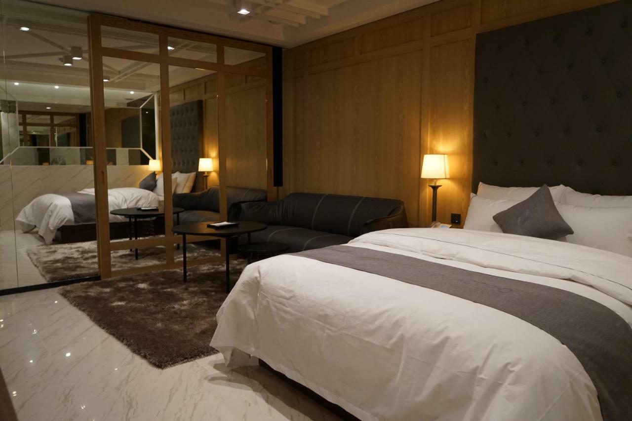 Astro Hotel Yongin Exterior foto