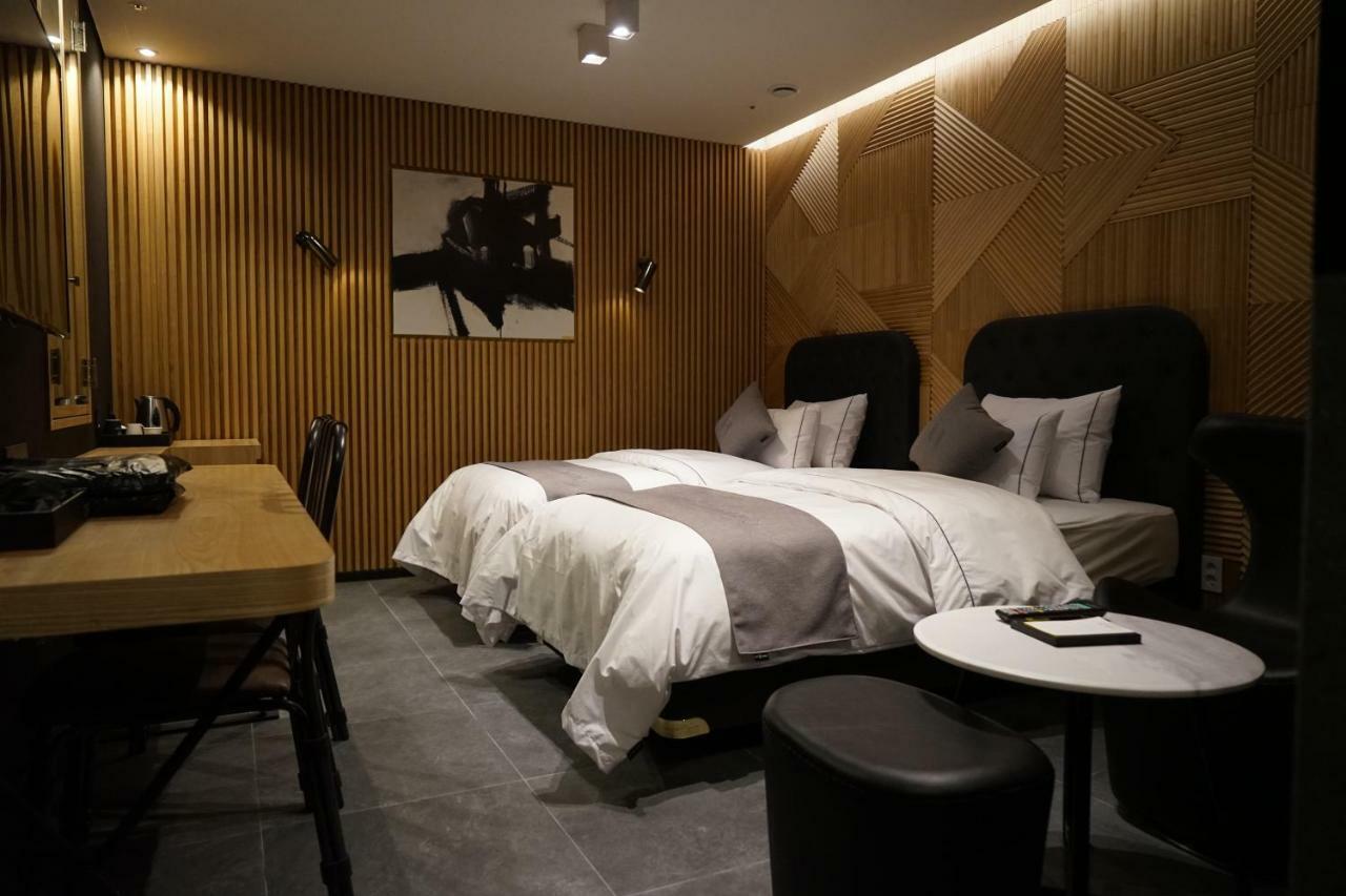 Astro Hotel Yongin Exterior foto